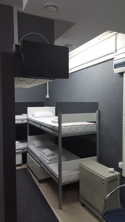 Silver House Hostel Čačak Kamer foto