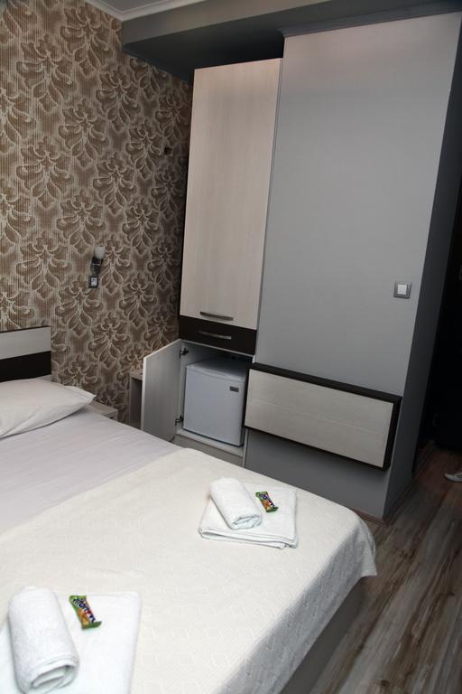 Silver House Hostel Čačak Kamer foto